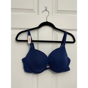 NEW Victoria's Secret Tshirt Push up Bra
